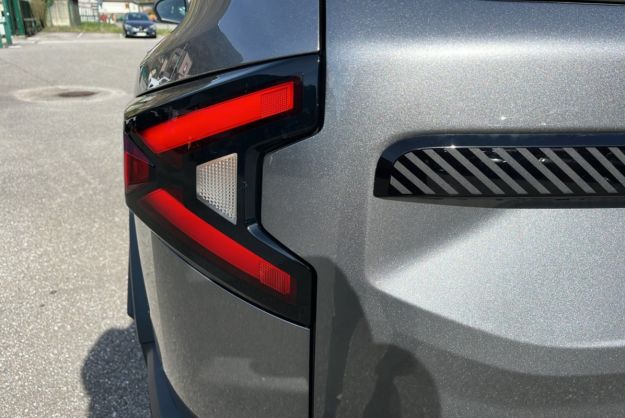 DACIA BIGSTER HYBRID 155 EXPRESSION PLUS