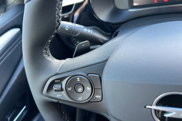 OPEL CORSA HYBRID 110 E-DCT6 GS PK CONFORT