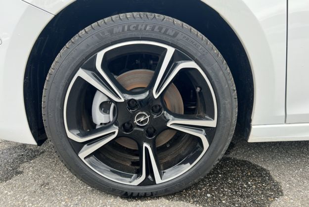 OPEL CORSA HYBRID 110 E-DCT6 GS PK CONFORT