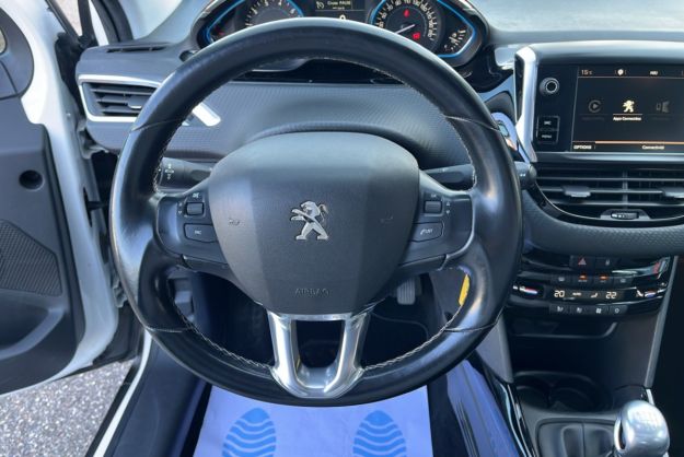 PEUGEOT 2008 1.2 130 ALLURE