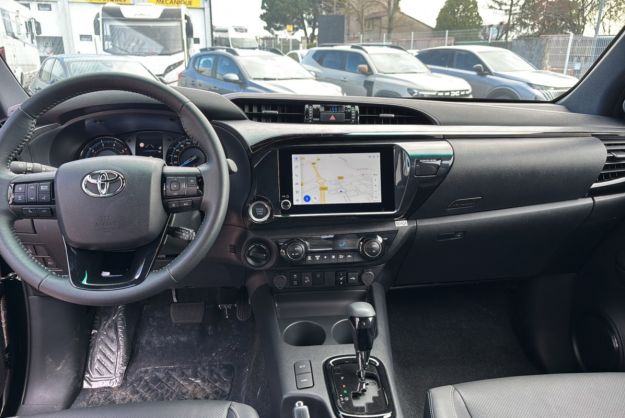 TOYOTA HILUX X-TRA D-4D 204 BVA INVINCIBLE