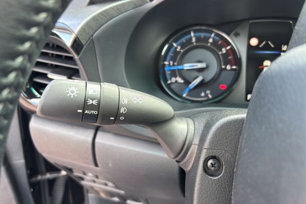 TOYOTA HILUX X-TRA D-4D 204 BVA INVINCIBLE