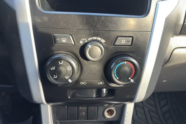 ISUZU D-MAX DDI 164 CH PLANET CREW MY17