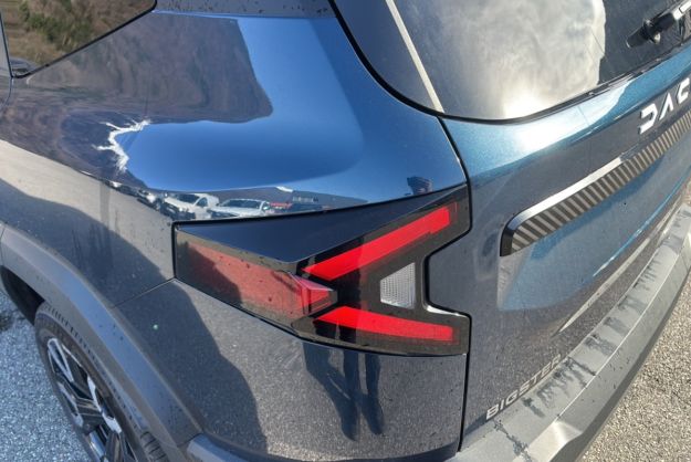 DACIA BIGSTER MILD HYBRID G 140 JOURNEY PLUS