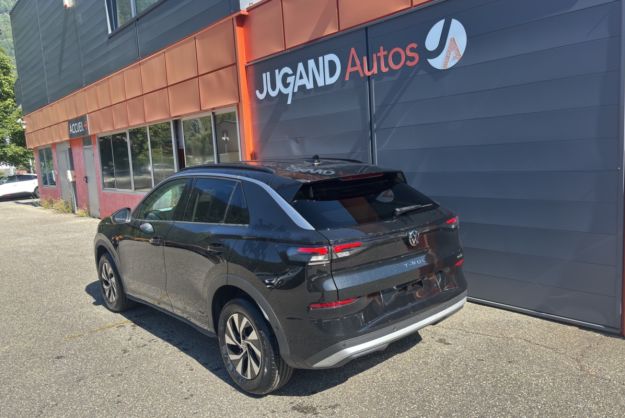 VOLKSWAGEN T-ROC ETSI 150 DSG LIFE PLUS