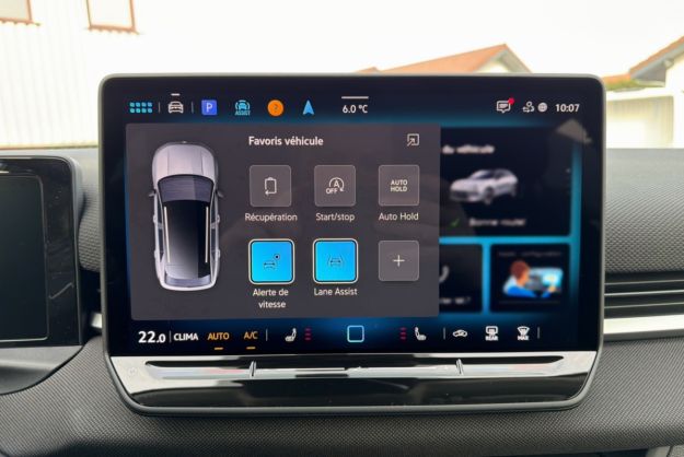 VOLKSWAGEN T-ROC ETSI 150 DSG LIFE PLUS