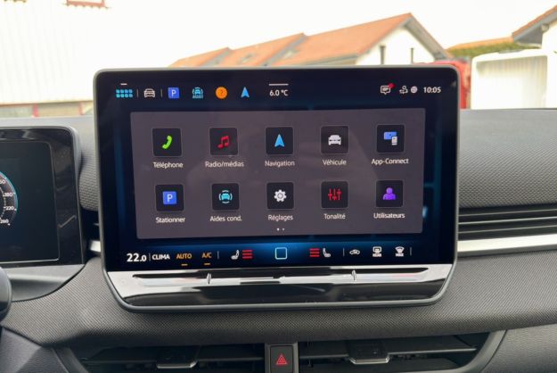 VOLKSWAGEN T-ROC ETSI 150 DSG LIFE PLUS