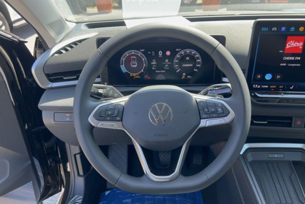 VOLKSWAGEN T-ROC ETSI 150 DSG LIFE PLUS