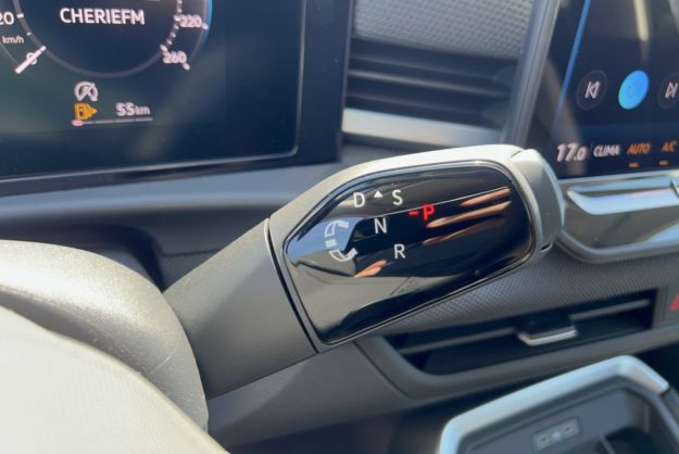 VOLKSWAGEN T-ROC ETSI 150 DSG LIFE PLUS