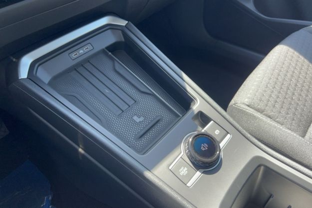 VOLKSWAGEN T-ROC ETSI 150 DSG LIFE PLUS