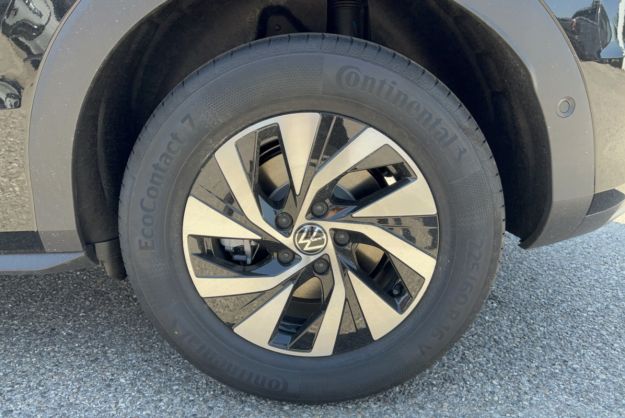 VOLKSWAGEN T-ROC ETSI 150 DSG LIFE PLUS