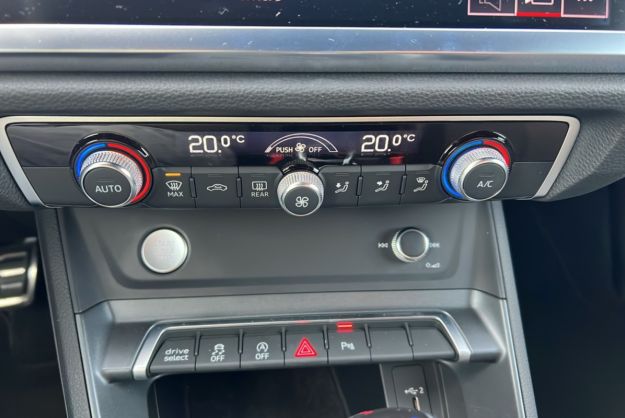 AUDI Q3 1.5 35 TFSI 150 S-TRONIC7 S-LINE