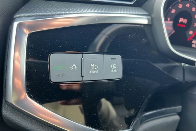 AUDI Q3 1.5 35 TFSI 150 S-TRONIC7 S-LINE