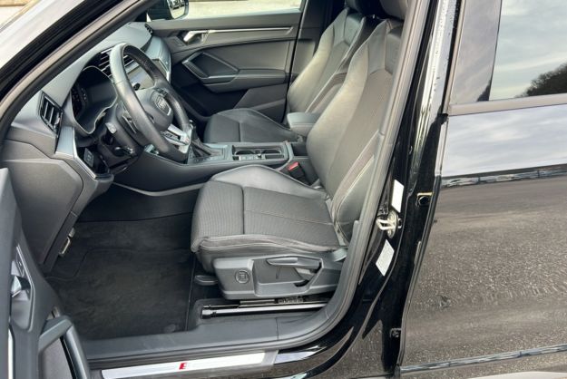 AUDI Q3 1.5 35 TFSI 150 S-TRONIC7 S-LINE