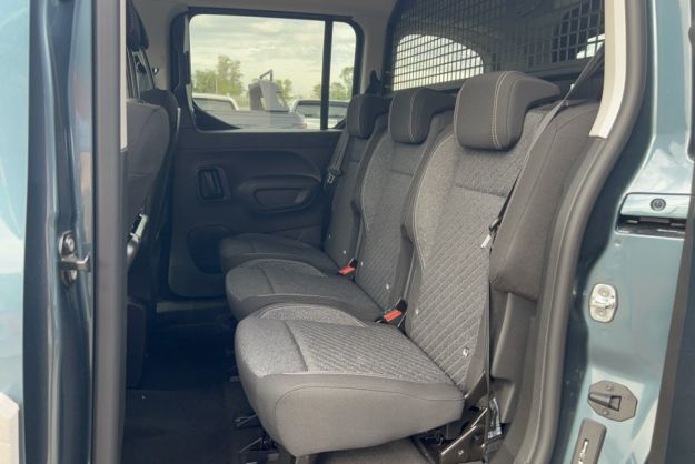 PEUGEOT RIFTER BLUEHDI 130 EAT8 ALLURE