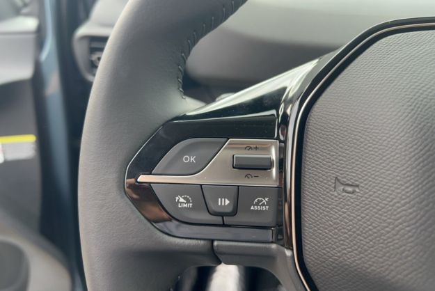 PEUGEOT RIFTER BLUEHDI 130 EAT8 ALLURE