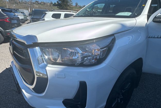 TOYOTA HILUX D4-D 150 BVA LEGENDE RIDEAU 4PL