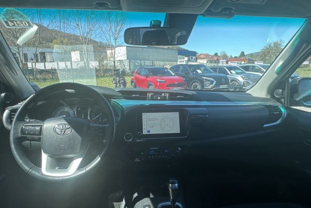 TOYOTA HILUX D4-D 150 BVA LEGENDE RIDEAU 4PL