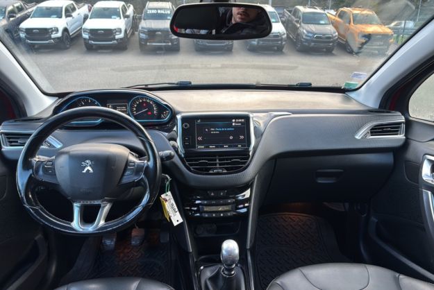 PEUGEOT 2008 1.6 BLUEHDI 120 ALLURE GRIP CONTROL