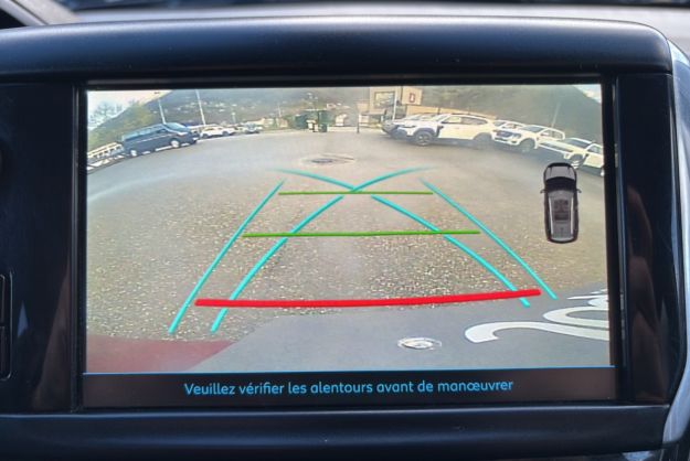 PEUGEOT 2008 1.6 BLUEHDI 120 ALLURE GRIP CONTROL