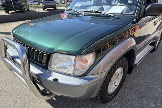 TOYOTA LAND CRUISER 90 3.0 125