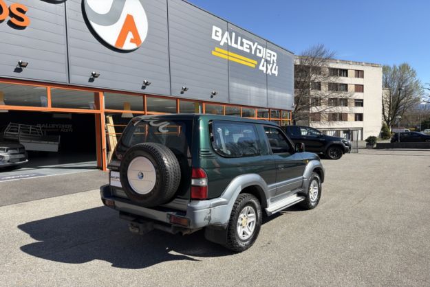 TOYOTA LAND CRUISER 90 3.0 125