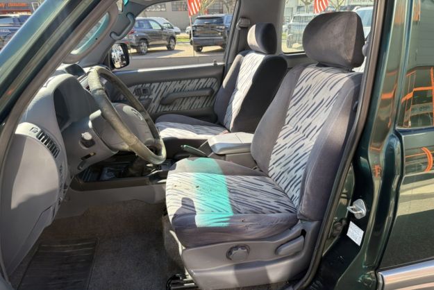 TOYOTA LAND CRUISER 90 3.0 125