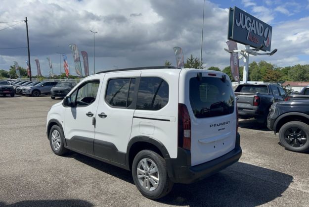 PEUGEOT RIFTER BLUEHDI 130 EAT8 ALLURE