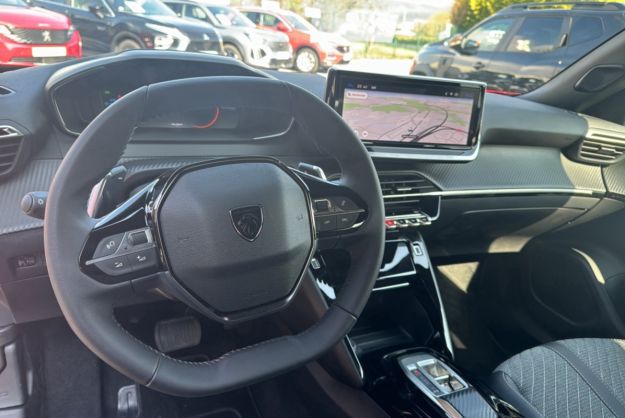 PEUGEOT 2008 HYBRID 145 E-DSC6 ALLURE PLUS