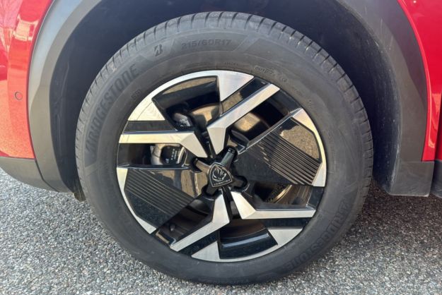 PEUGEOT 2008 HYBRID 145 E-DSC6 ALLURE PLUS