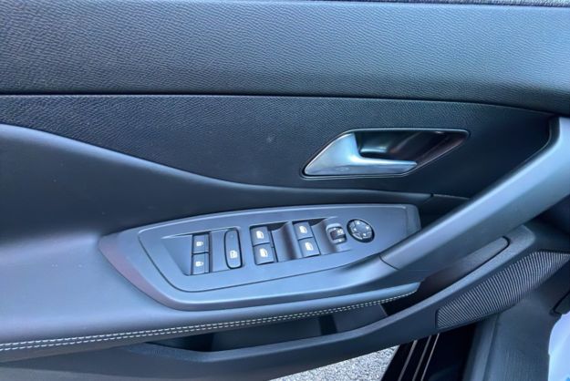 PEUGEOT 308 HYBRID 145 E-DSC6 ALLURE PLUS