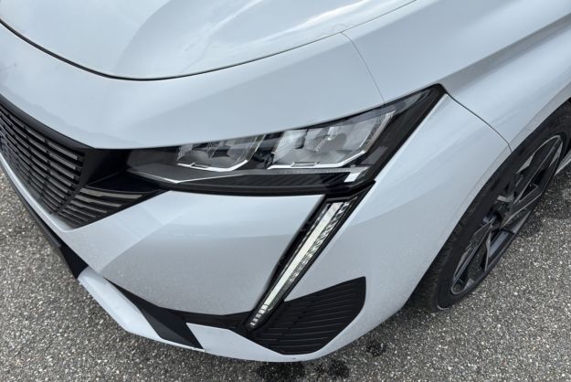 PEUGEOT 308 SW HYRID 145 E-DSC6 ALLURE PLUS