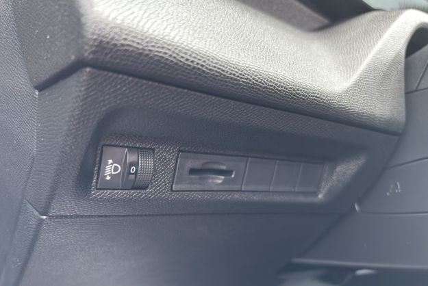 PEUGEOT 308 SW HYRID 145 E-DSC6 ALLURE PLUS