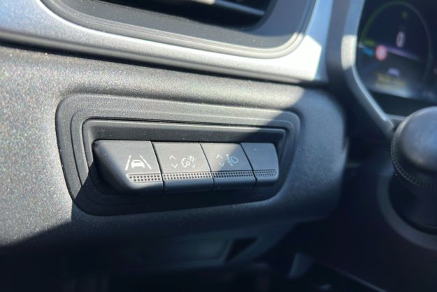 RENAULT CAPTUR 1.6 E-TECH 145 FULL HYBRID ZEN