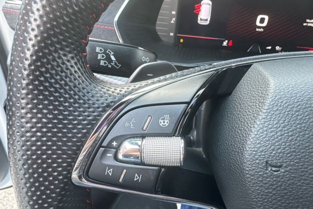 SKODA OCTAVIA COMBI RS 2.0 245