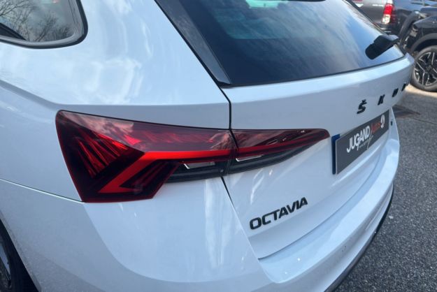 SKODA OCTAVIA COMBI RS 2.0 245