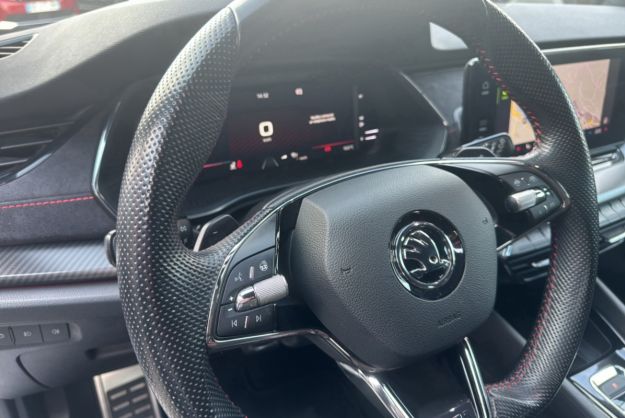 SKODA OCTAVIA COMBI RS 2.0 245