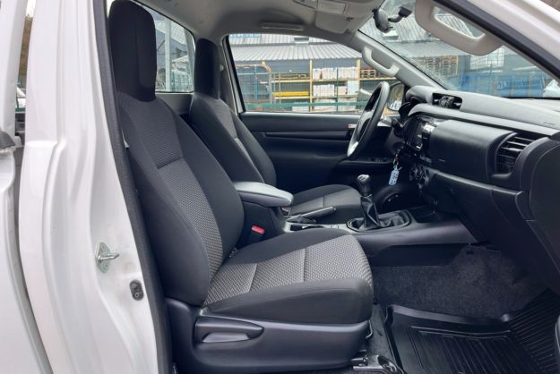 TOYOTA HILUX SINGLE CAB 2.4 150 LECAP