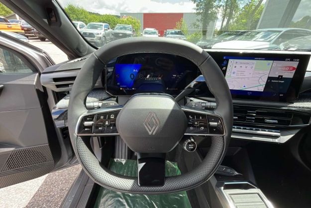 RENAULT CLIO 6 TCE 115 EDC TECHNO