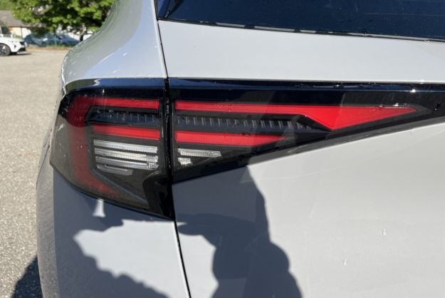 KIA SPORTAGE 1.6 T-GDI HEV 239 GT TOIT PANO