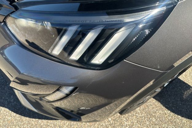 PEUGEOT 2008 1.2 PURETECH 130 EAT8 GT ATT