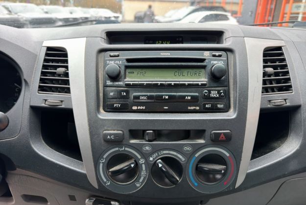 TOYOTA HILUX HILUX 2.5 D4-D 102 4X4 S.CAB