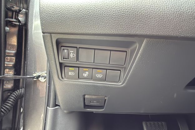 TOYOTA YARIS CROSS HYBRIDE 130 2WD DESIGN