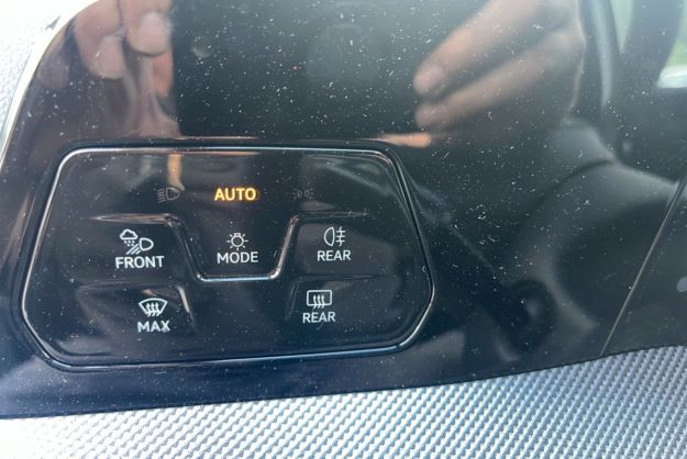 VOLKSWAGEN GOLF E-TSI 150 DSG R-LINE EDITION