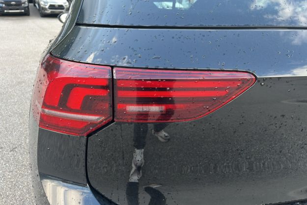 VOLKSWAGEN GOLF E-TSI 150 DSG R-LINE EDITION