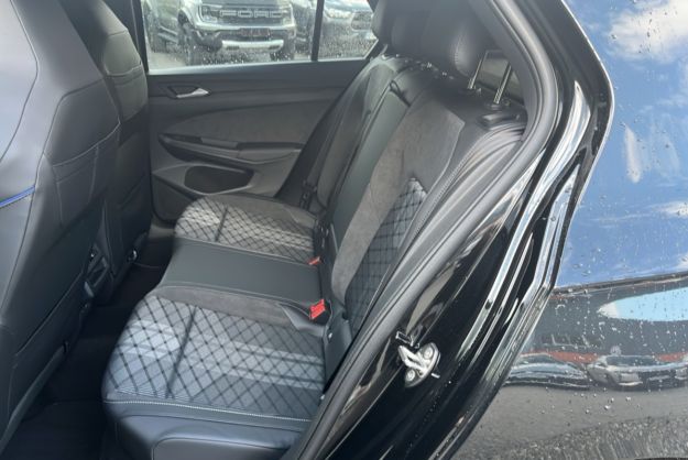 VOLKSWAGEN GOLF E-TSI 150 DSG R-LINE EDITION