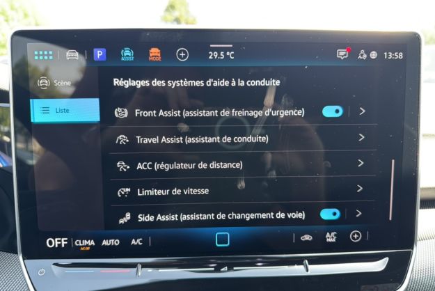 VOLKSWAGEN GOLF E-TSI 150 DSG R-LINE EDITION