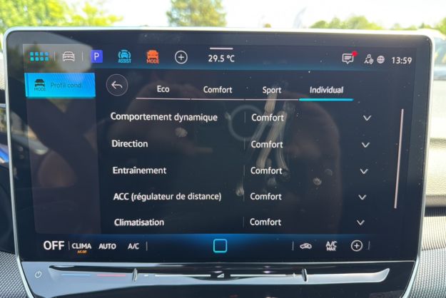 VOLKSWAGEN GOLF E-TSI 150 DSG R-LINE EDITION