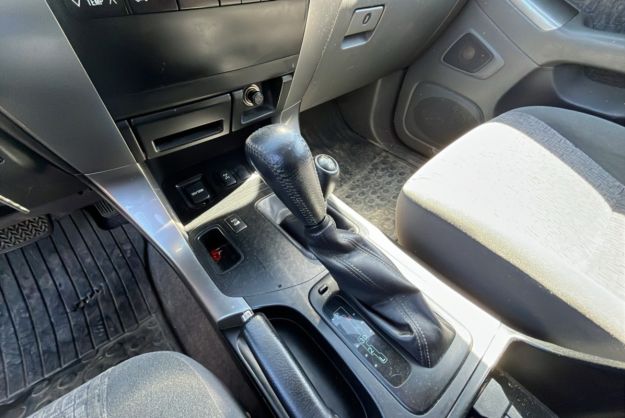 TOYOTA LAND CRUISER KDJ 120 3.0 D-4D 165 BVA