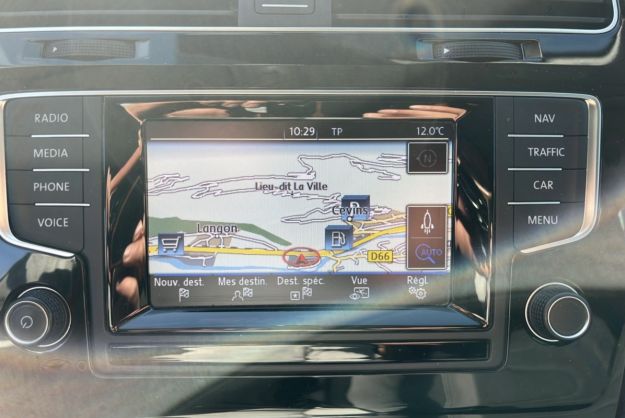 VOLKSWAGEN GOLF 2.0 TDI 150 DSG CARAT R-LINE